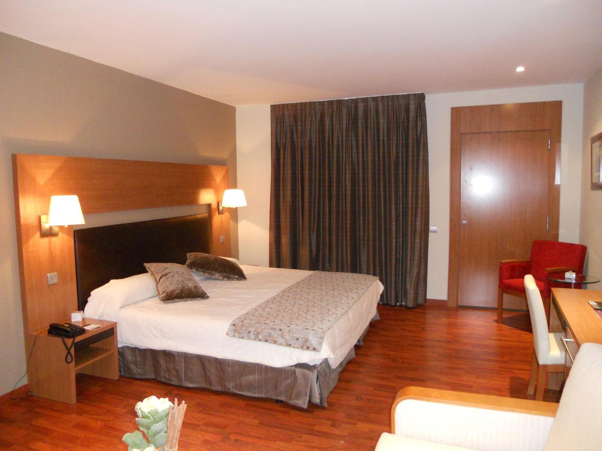 Alti Hotel Bagneres-de-Luchon Luaran gambar